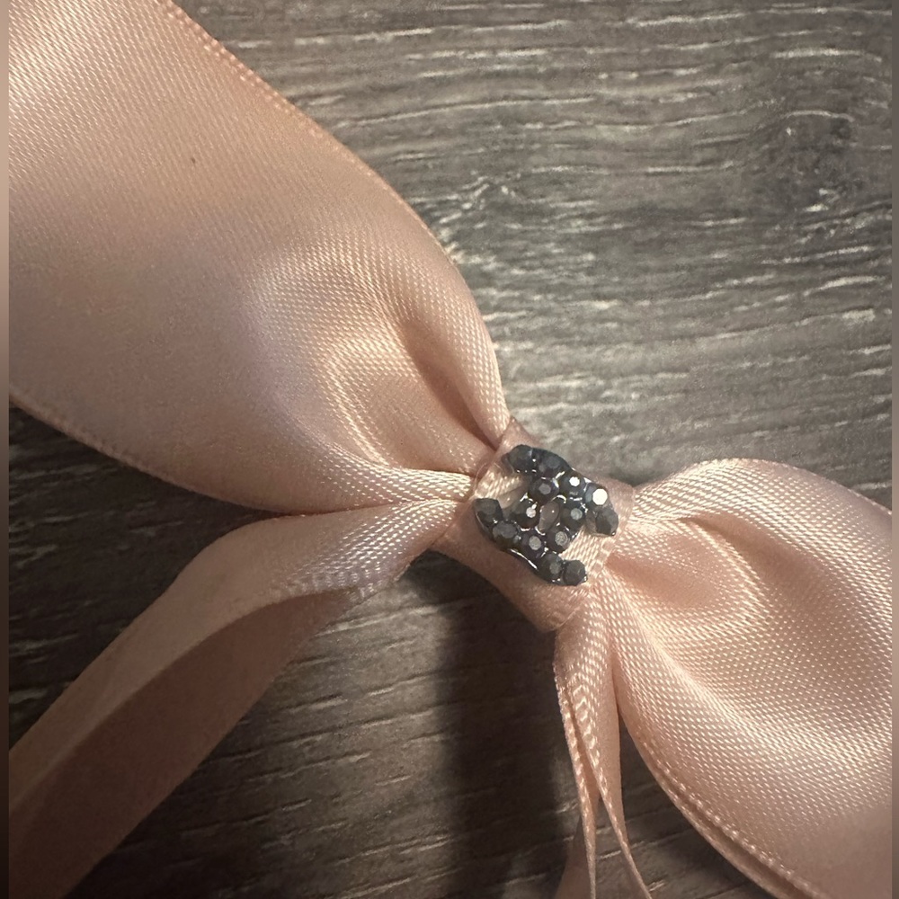 Now with charm light pink